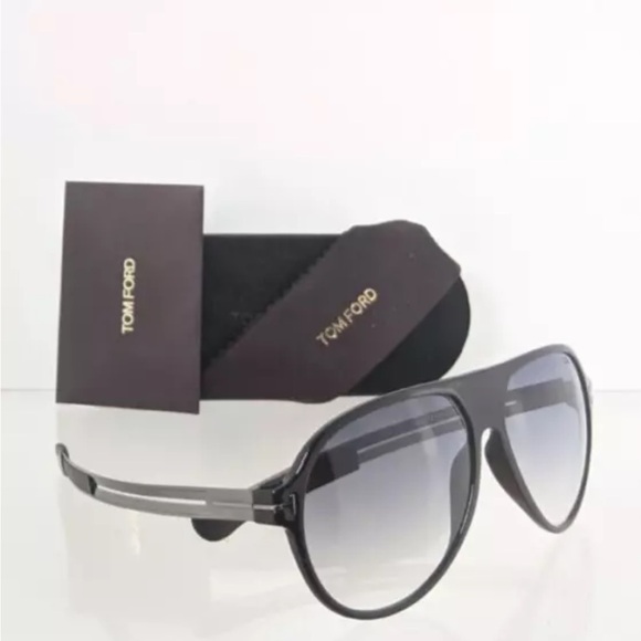 Brand Authentic Tom Ford Sunglasses FT TF 881 Oscar 01B Frame 60mm TF0881 - Picture 3 of 7